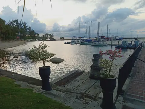 Back to Sebana Cove