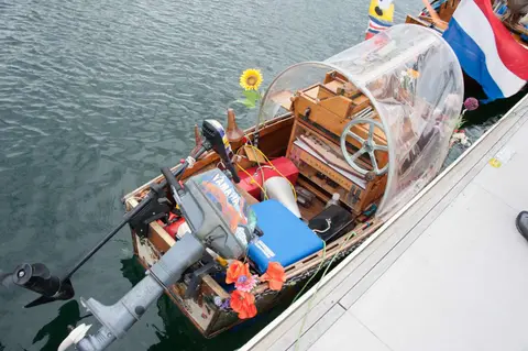 Music Boat