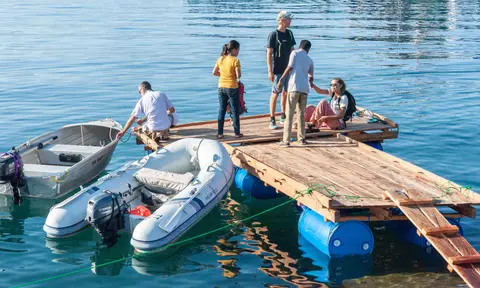 Alor Pontoon. The organizers of the Alor event built us a dinghy pontoon.