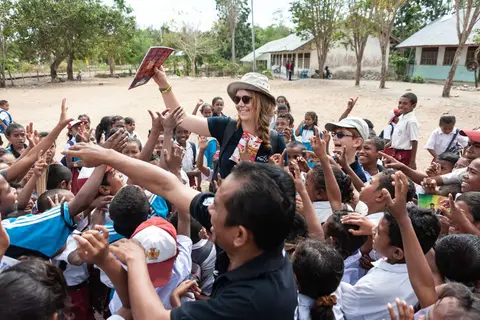 Renee from Mer Sea with school kids