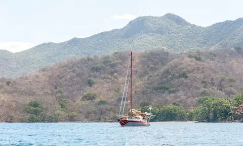 Icarus.. At anchor in Lehok Uwada Dasami.