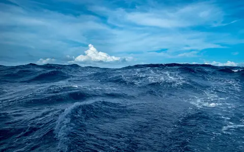 Big seas behind.. 2 to 3m swells pushed us south to Vietnam.