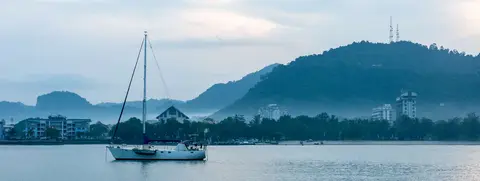 Kuah, Pre-Dawn