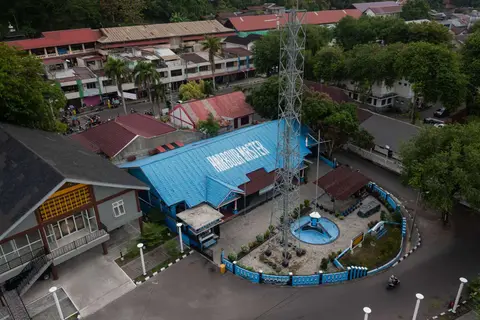 Sabang Harbour Masters Office. The building dates to the 1800's but has been 'renovated' Indonesian-style.