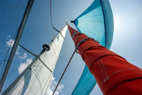 Spinnaker. Yay!! It flies!
