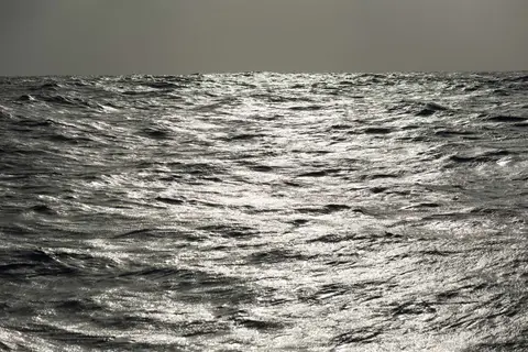 Indian Ocean Swells. Long, slow, easy swells.