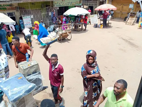 Bus Stop Vendors