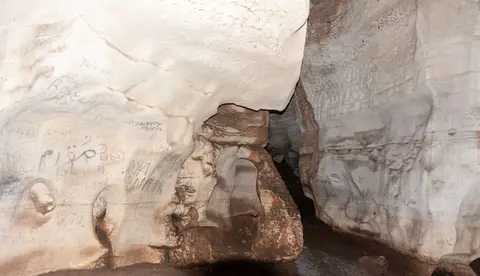 Amboni Caves