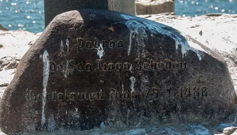 Bartolemeu Diaz' Padrão. Marker for the stone pillar left by Diaz on his African voyage in 1488.