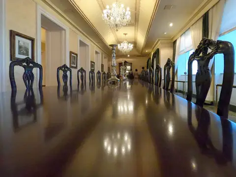 Now that's a dining table!