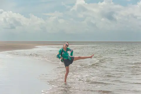 Merel Can Still Kick High