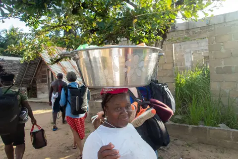 Saamaka villager.