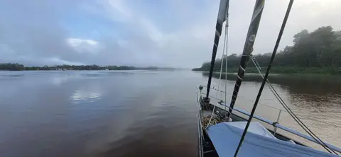 Bollemaat Underway. Leaving the Suriname River.