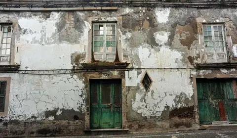 A Fix-er-upper. Something for the renovator in you.