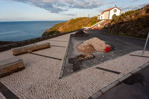 Pavement Laying. Horta's beautiful pavements are being extended and renovated. It is a time-consuming highly skilled job, but worth it!