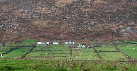 Farms at the foot of Knocknadobar