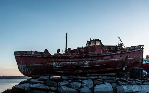Amazing Wooden Boat. The intricacy of this hull and the challenge of shaping it from wood just boggles my mind.