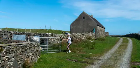 Success!. Sheep number 1 safely back in it's field.