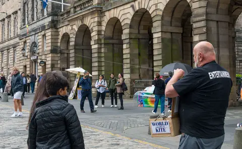 I think I saw him in Melbourne (and Brisbane and various other places)