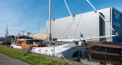 Replica Traditional Ship. Many of these beautiful ships, designed for the shallow waters of the canals, lakes and seas around Holland, are still being built and restored.