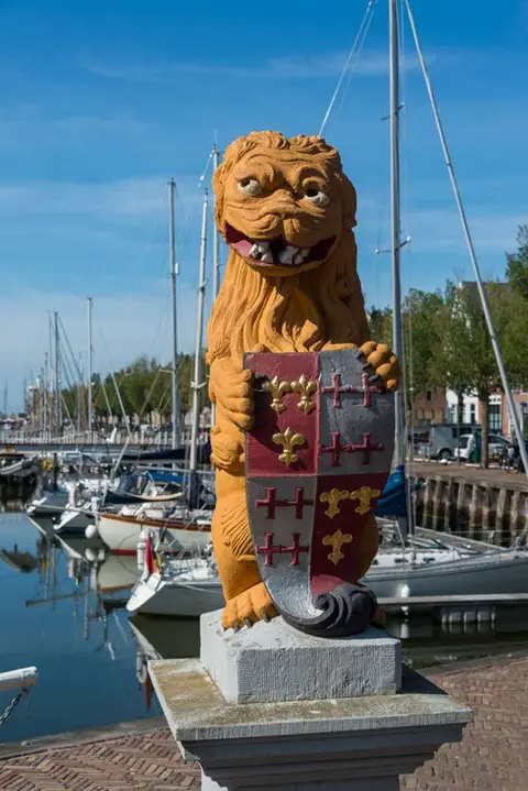 Lion 2