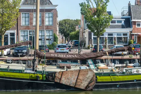 Streetscape. Or should that be 'Canalscape'?